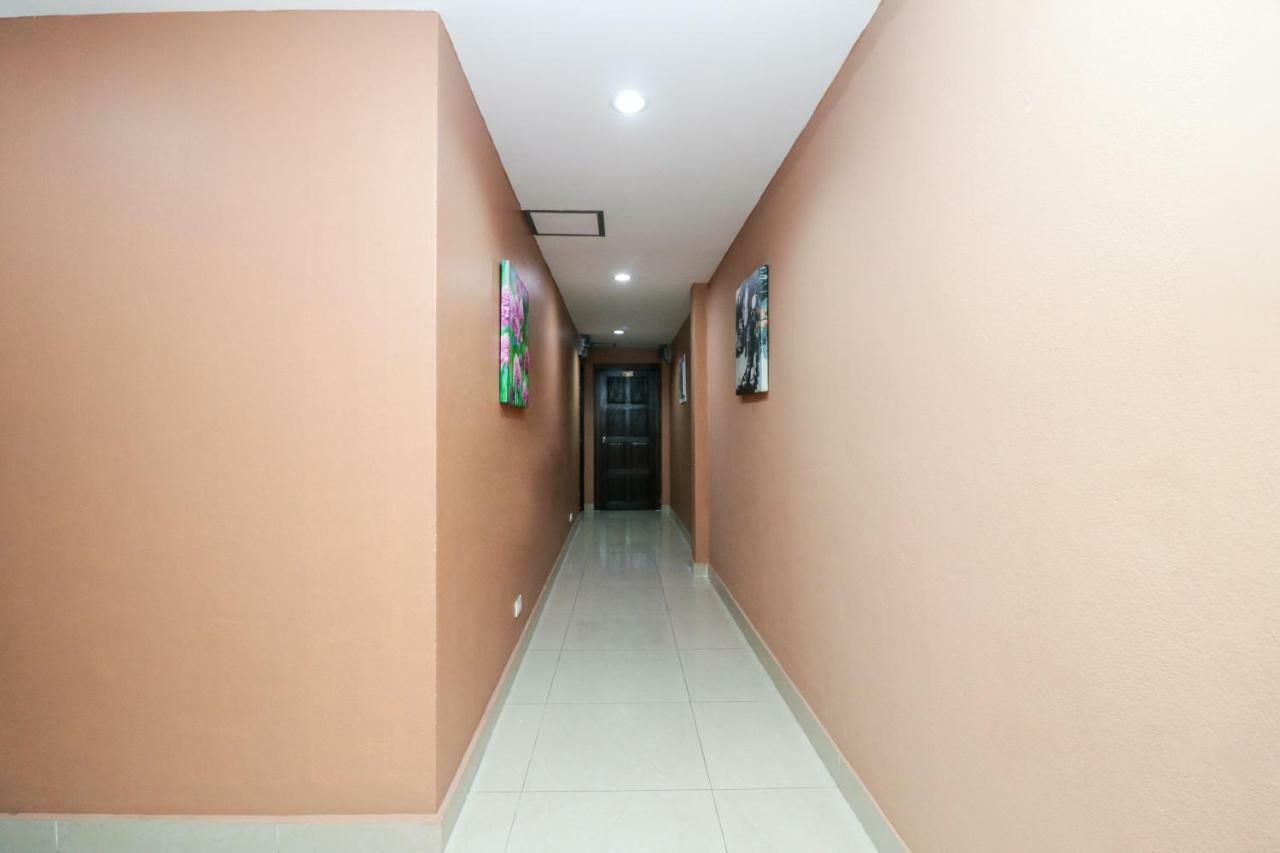 Oyo 131 Griebs Inn Pattaya Exterior foto