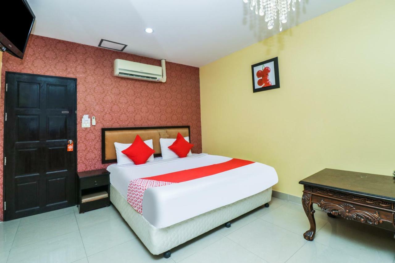 Oyo 131 Griebs Inn Pattaya Exterior foto